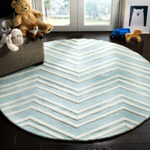 Safavieh Handmade Kids Erza Wool Rug Green,Ivory 5' x 5' 5' x 8',5' Round Indoor,Handmade Living Room,Kids Room,Bedroom Round