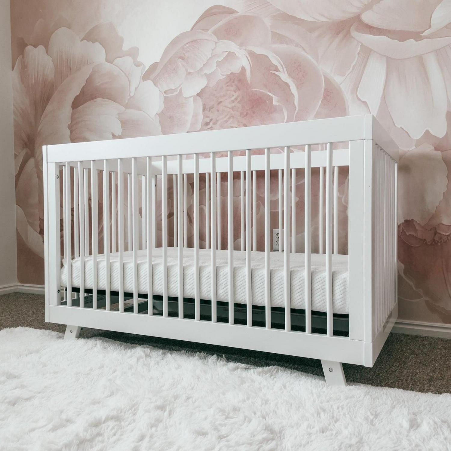 Storkcraft Beckham 3-in-1 Convertible Baby Crib, White - Image 9