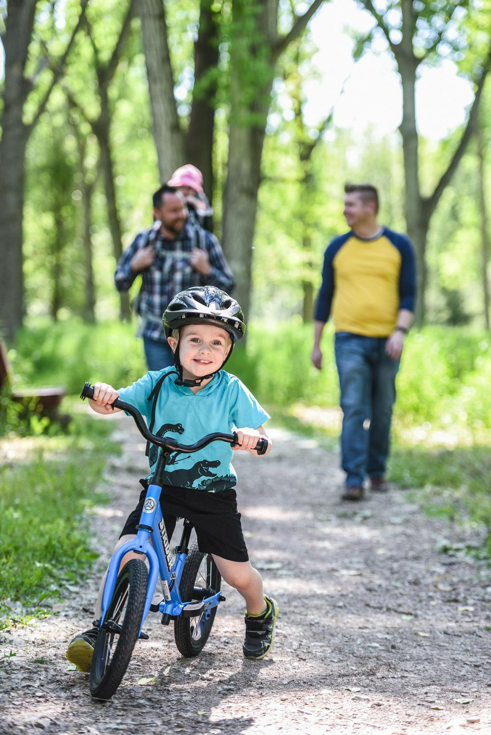 Strider 14x, Awesome Blue - Balance Bike for Kids 3 to 6 Years - Includes Kid-Size Grips, Padded Seat, Performance Footrest & All-Purpose Tires - Easy Assembly & Adjustments - Image 10