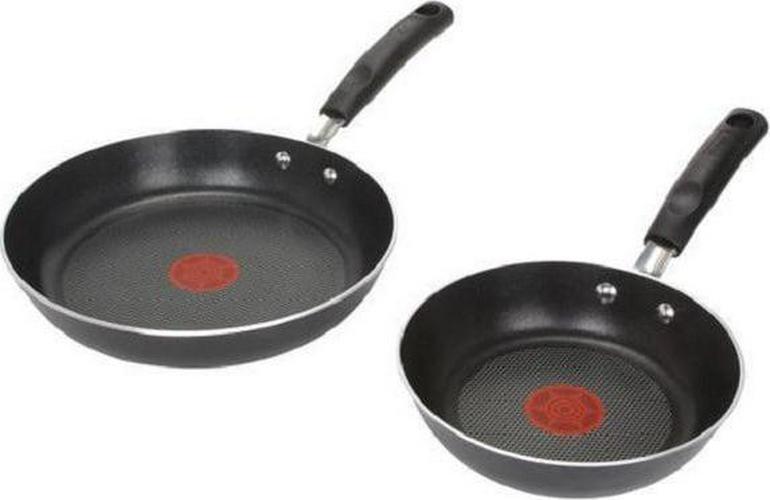 T-fal Signature, 12 Piece Non-Stick Cookware Set, Black - Image 4