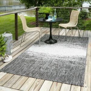 Unique Loom Outdoor Modern Collection Area Rug - Ombre (5' 1" x 8' Rectangle Charcoal Gray/Ivory)