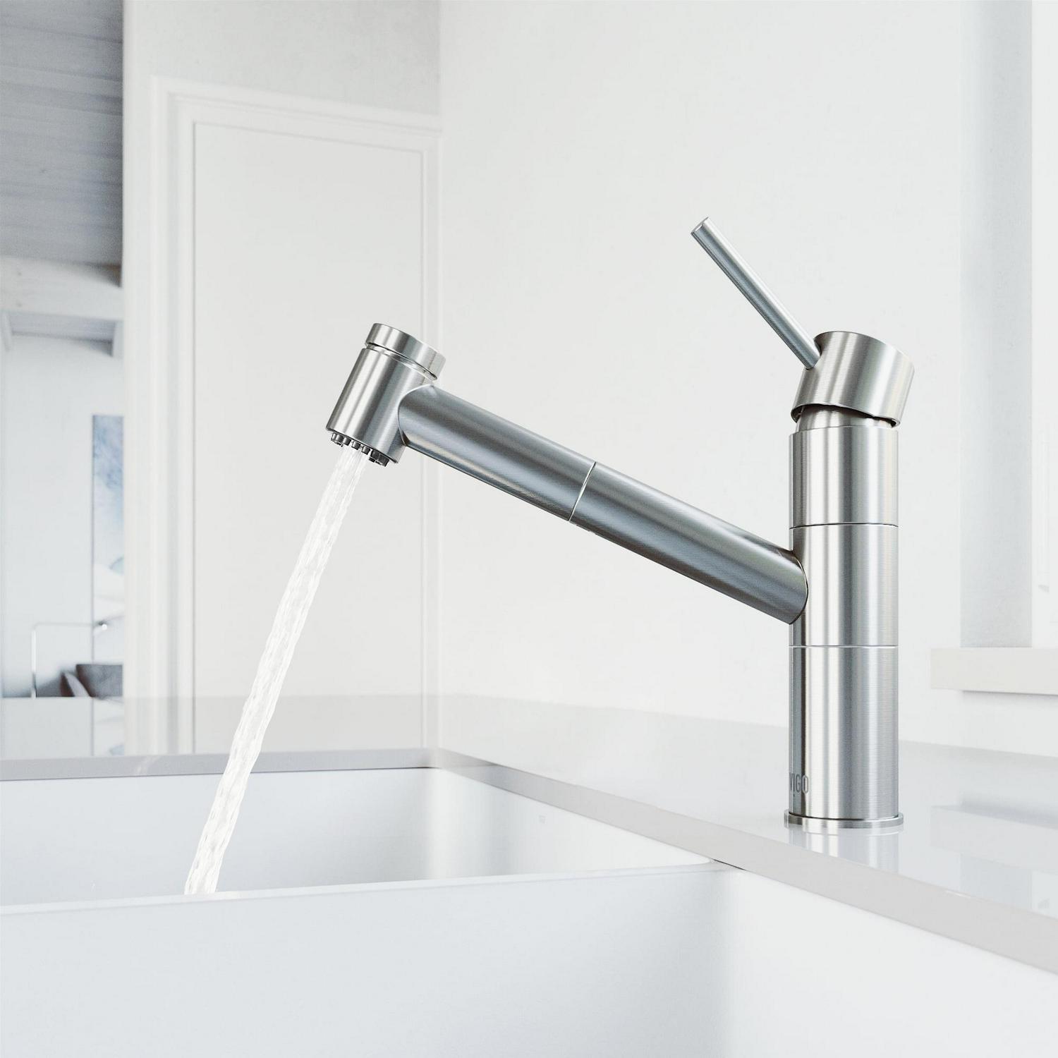 VIGO Branson Single-Handle Pull-Out Sprayer Kitchen Faucet in Stainless Steel - Image 4