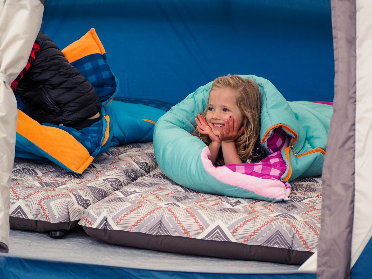 Wenzel Pinyon Blue 10-Person Cabin Tent, 18'x10' - Image 14