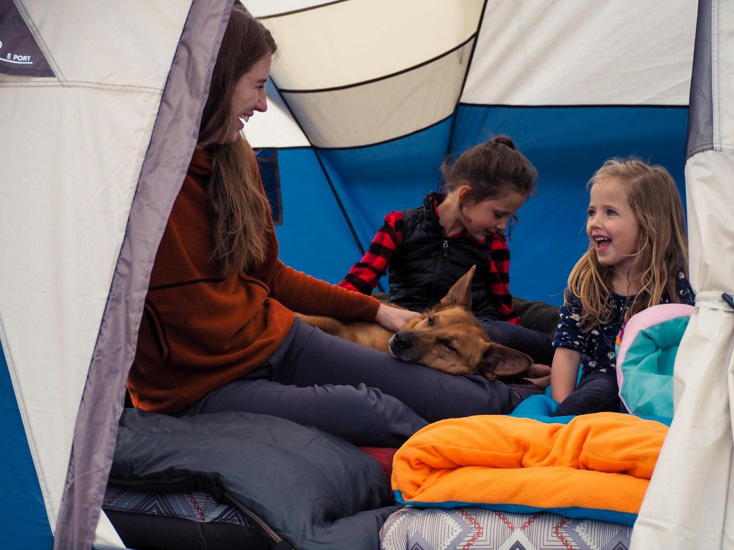 Wenzel Pinyon Blue 10-Person Cabin Tent, 18'x10' - Image 13