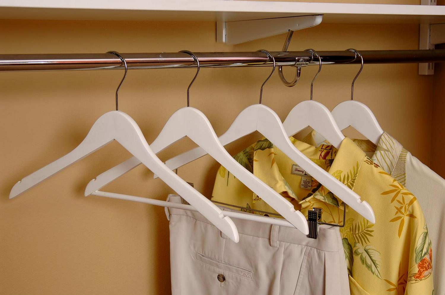 The Great American Hanger Company White Wooden Combo Hanger with Clips (Case of 100) - Image 4