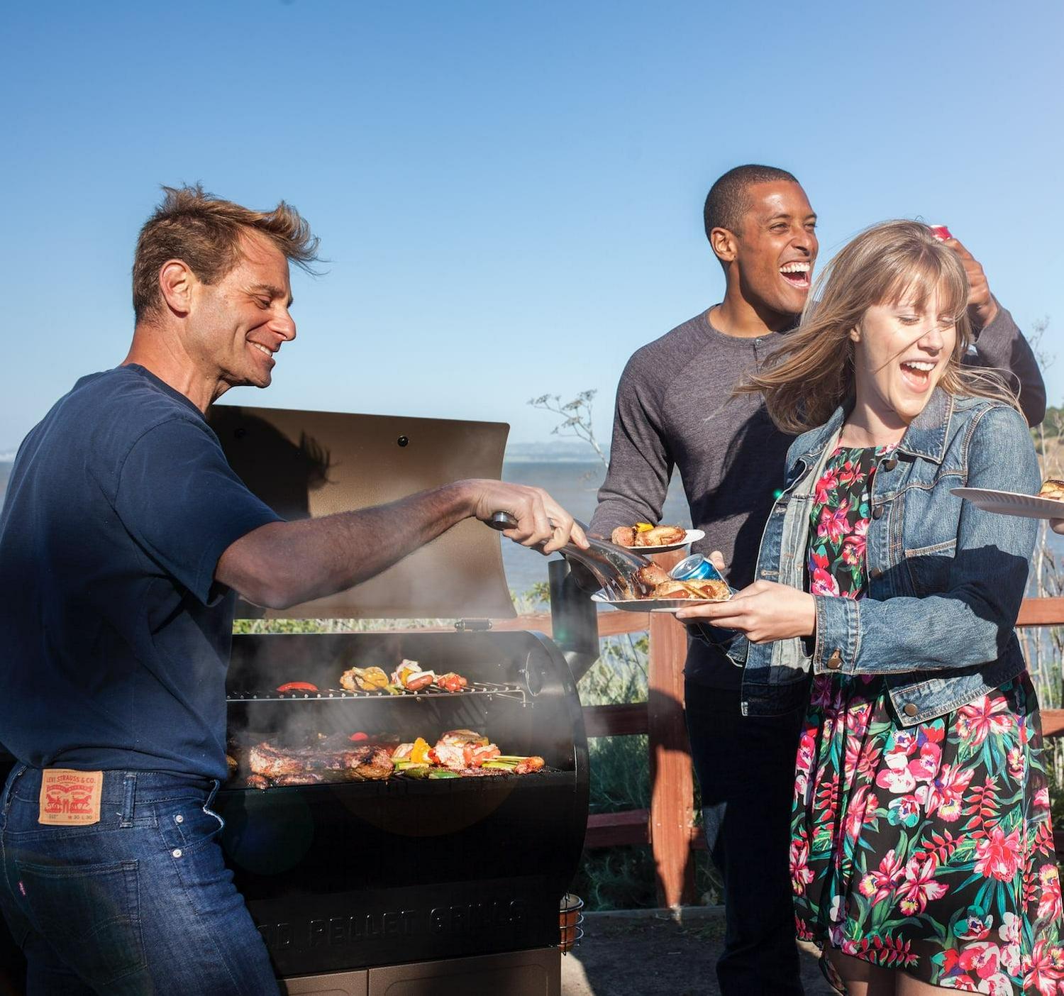 Z GRILLS 697 sq.in. 8-in-1 Wood Pellet Grill & Smoker with PID V3.0 Controller, LCD Screen, Meat Probes and Rain Cover, Bronze - Image 10