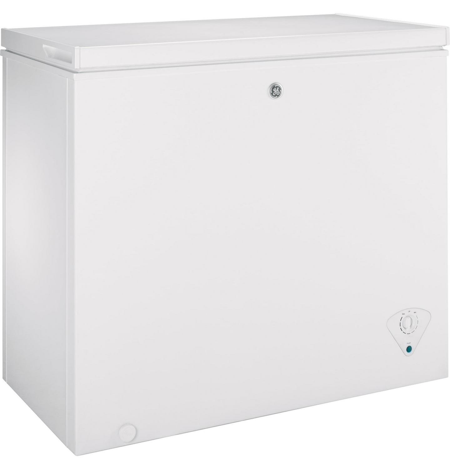 General Electric FCM7SKWW 7.0 Cu. Ft. Chest Freezer, White - Image 2