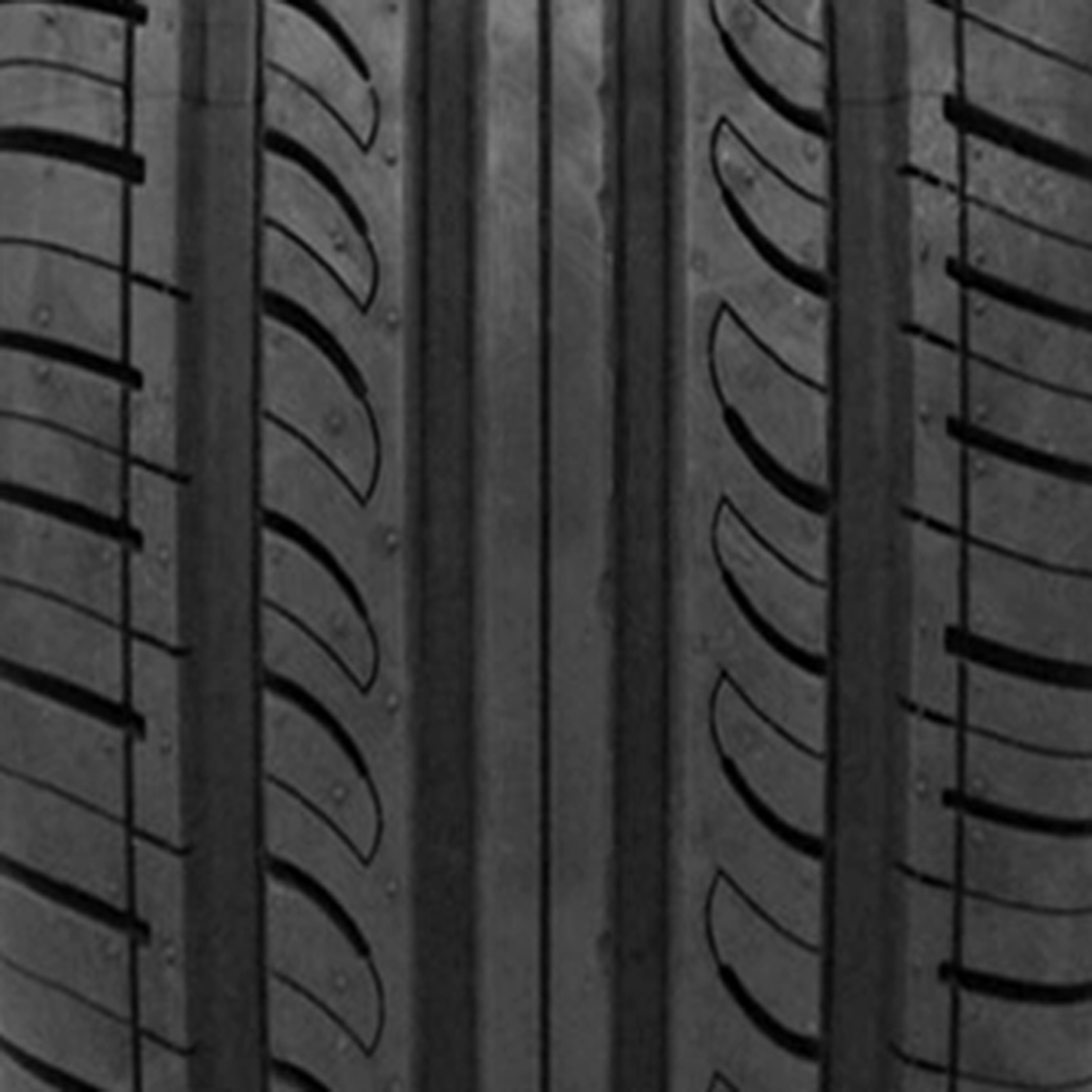 Mastercraft Avenger M8 Performance 225/55R17 97W Passenger Tire - Image 4